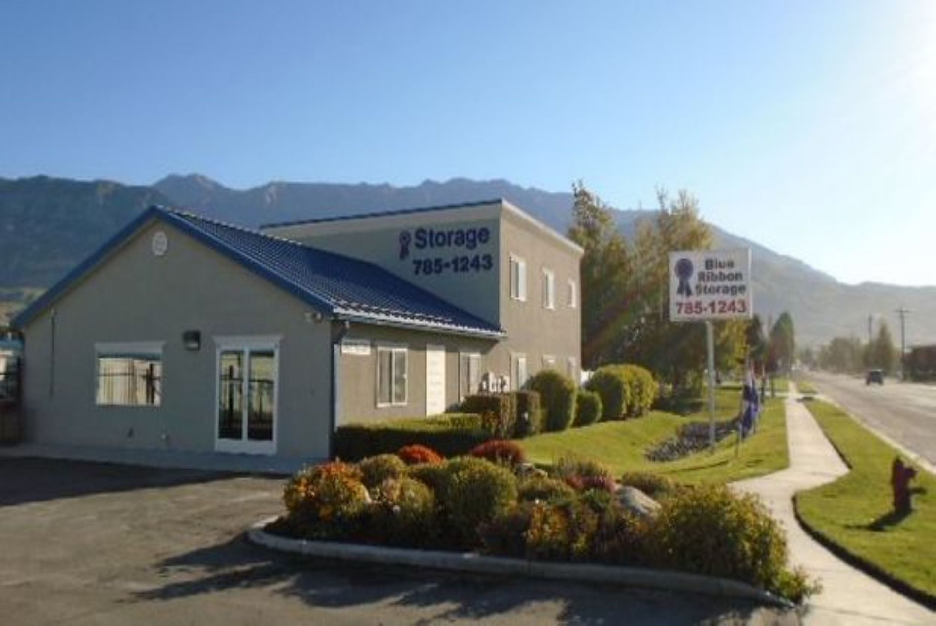 Drive Up Accessible Storage Units in Pleasant Grove, UT Blue Ribbon